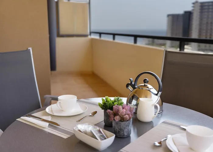 Апартаменти Vista Paraiso Адехе