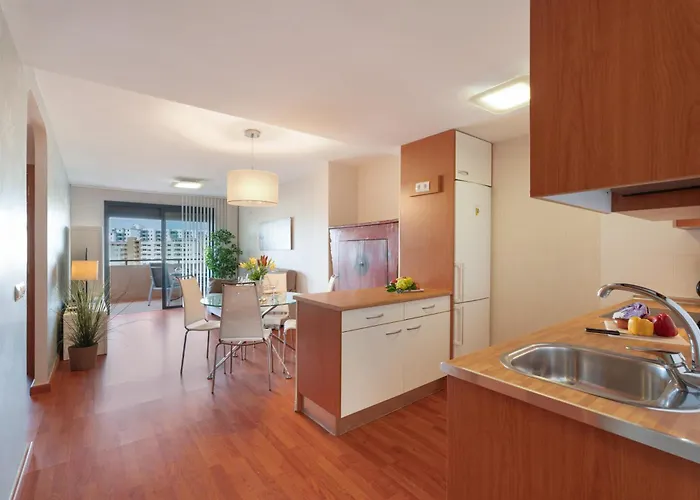 Апартаменти Vista Paraiso *